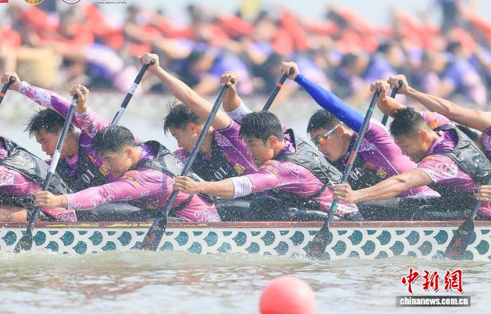 2025年中国龙舟大奖赛在佛山顺德揭幕，岭南水城